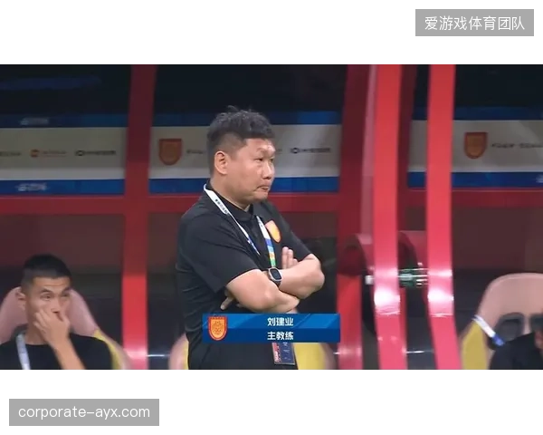 核心球员阿马杜的回归盘活重庆队，其覆盖全场的跑动成为球队防守屏障。